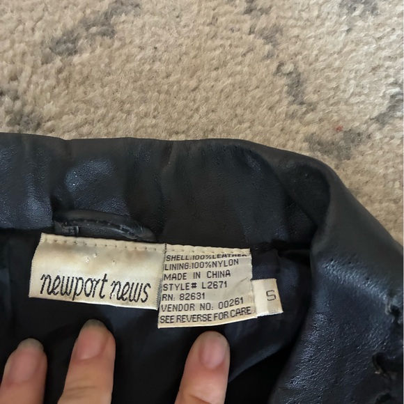 Black leather trench coat - Picture 6 of 6